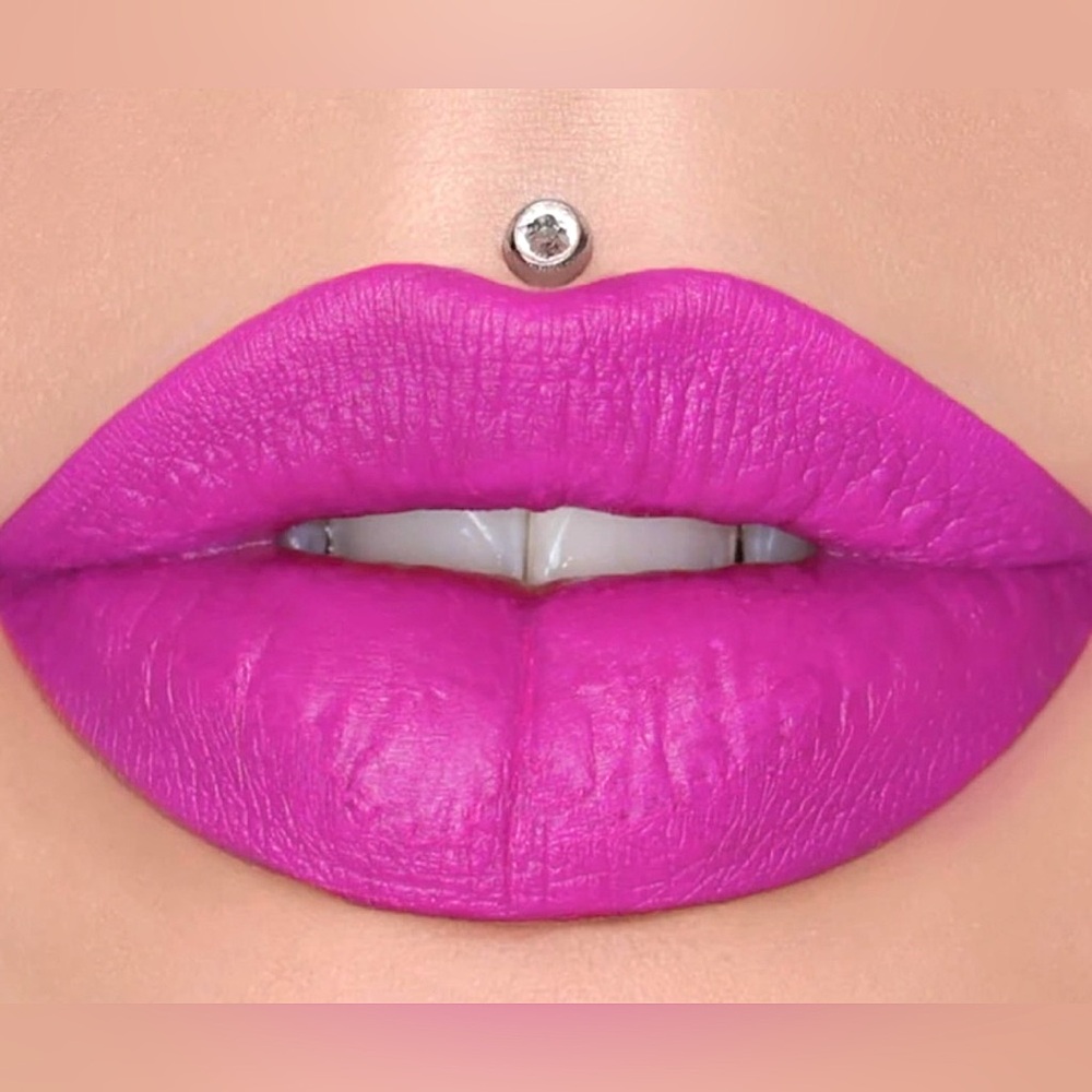 💄 Jeffree Star Velvet Trap Always Faithful Lipstick Purple